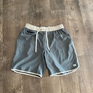 Vuori Banks Short (Size M)